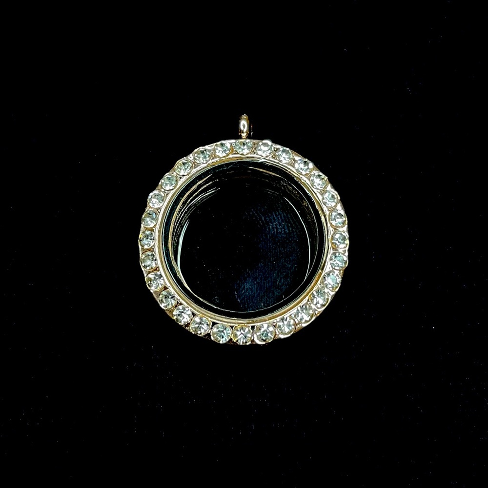 Gem Dazzle Round Locket